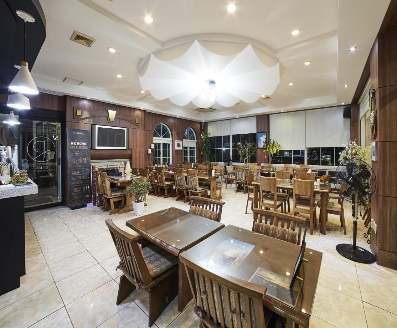 Goheung Hayan Noeul Hotel Ngoại thất bức ảnh